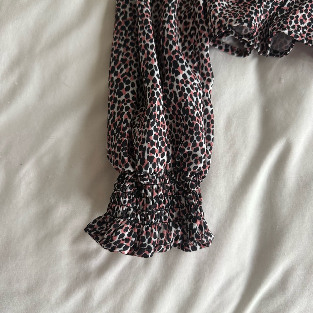 Cheetah Print Peplum Long Sleeve Blouse - Picture 6 of 10